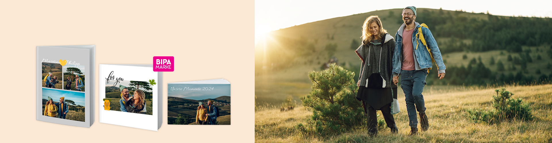 Paar wandert bei Sonnenuntergang durch herbstliche Landschaft, links BIPA Fotoshop Fotobücher mit Natur- und Reisemotiven.