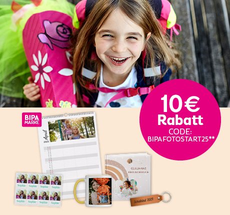 Mädchen mit Schultüte freut sich auf den Schulstart, 10 € Rabatt bei BIPA Fotoshop mit Code BIPAFOTOSTART25 sichern.