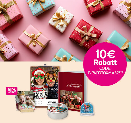Persönliche Fotogeschenke wie Kalender, Buch oder Schneekugel von BIPA Fotoshop mit 10 € Rabattcode BIPAFOTOXMAS25 sichern.
