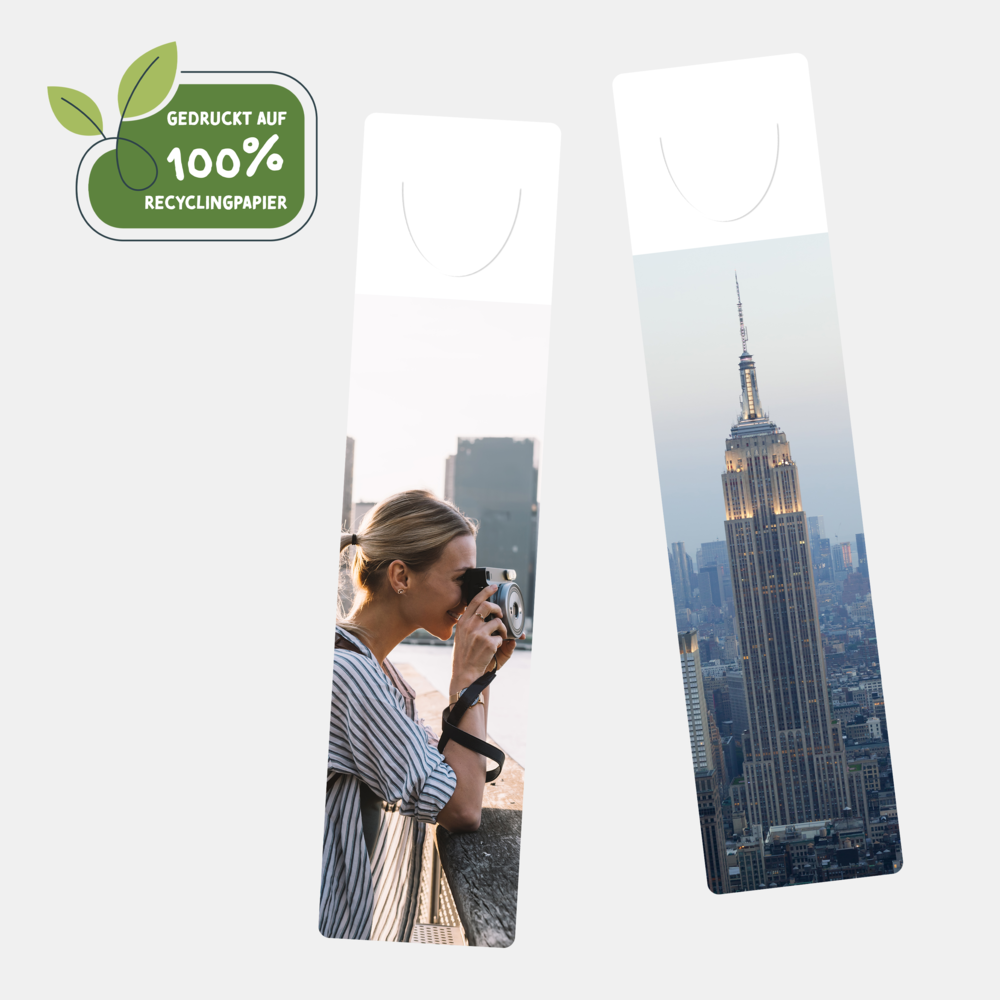 Abgebildet sind zwei nachhaltige Lesezeichen mit urbanen Fotos: eine Frau fotografiert, daneben ein Hochhaus.